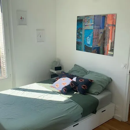 Appartement douillet à Paris by Weekome *